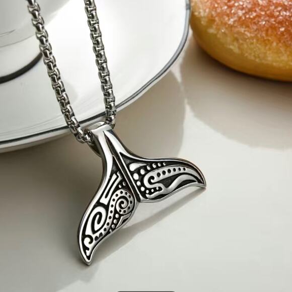 Whale Tail Design Pendant Necklace Silver Tone Tribal Surf Hawaiian Unisex - Picture 2 of 6